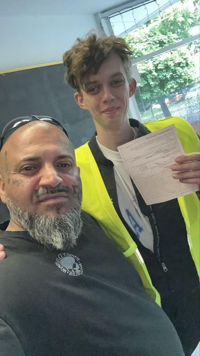 Absolventin oder Absolvent der Fahrschule Palme Eberswalde, Foto 8 von 59